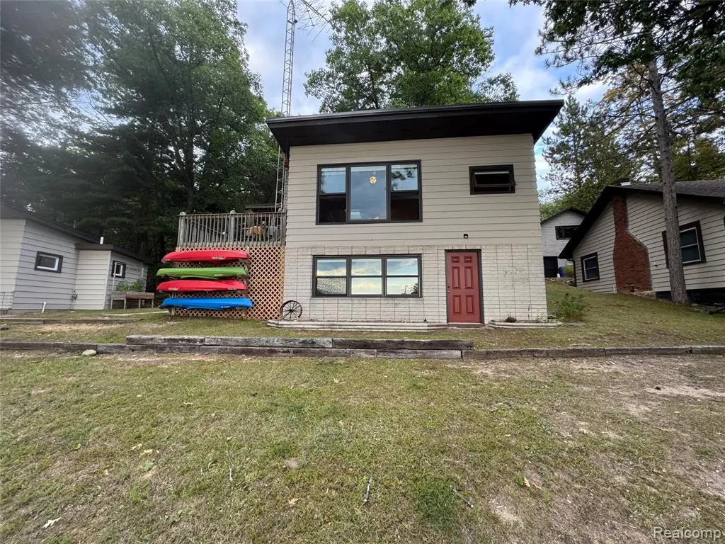 5999 Oak, Rose City, MI  - Image #1