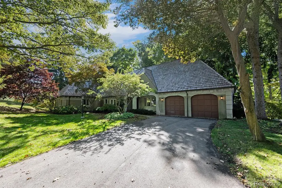 5459 Bristol Parke, Clarkston, MI  - Image #3