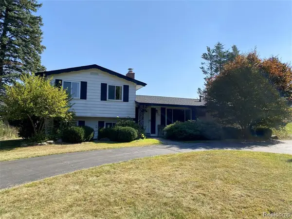 184 Shagbark, Rochester Hills, MI 