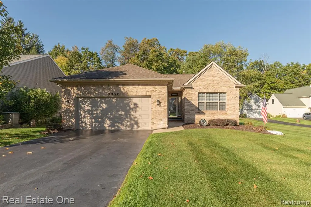 9970 Whispering Woods, Pinckney, MI  - Image #1