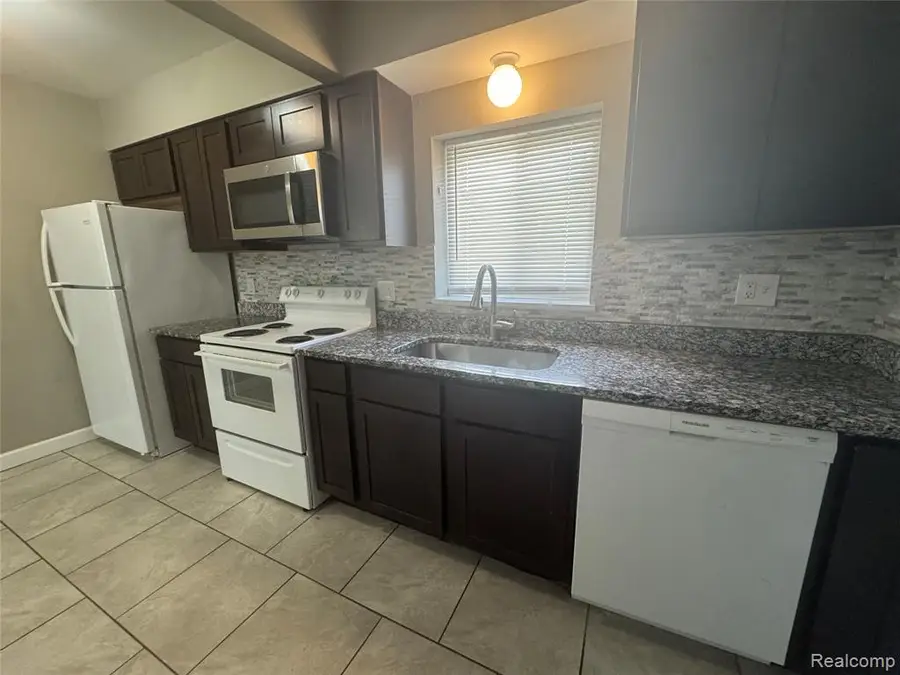 2800 David, Melvindale, MI  - Image #3