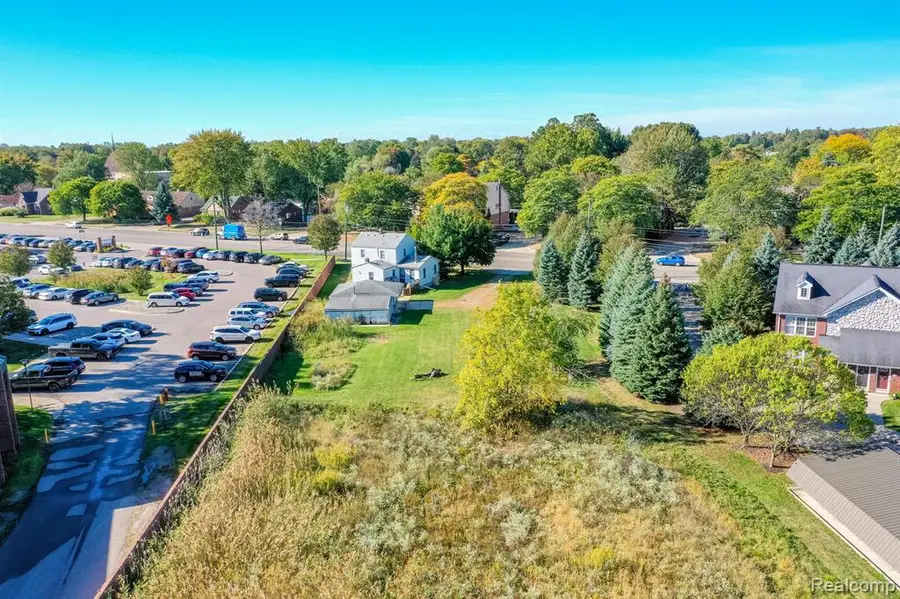 33420 Utica, Fraser, MI  - Image #3