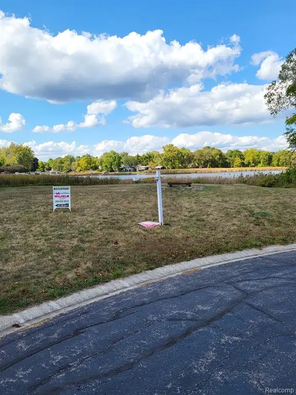 Vac Newport Way, Waterford, MI 48329 - Image #3