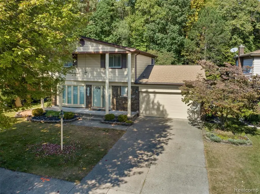 42990 Arlington, Canton, MI  - Image #3