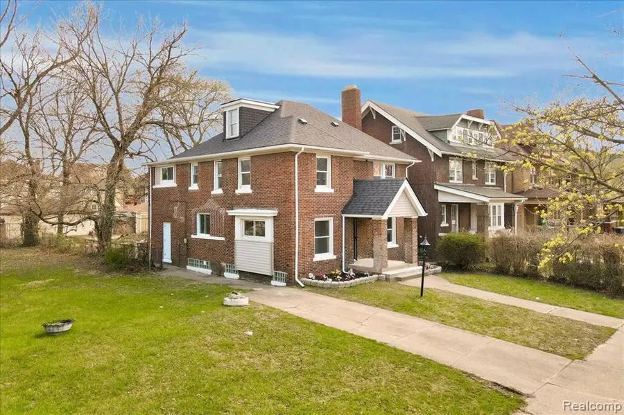 1517 Edison, Detroit, MI  - Image #3