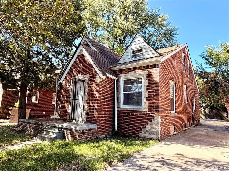 10897 Lakepointe, Detroit, MI  - #3