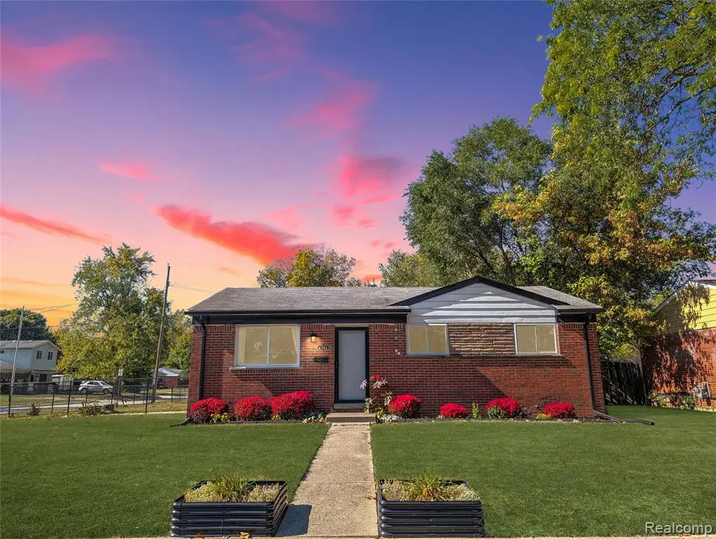 6762 Niagara, Romulus, MI  - Image #1