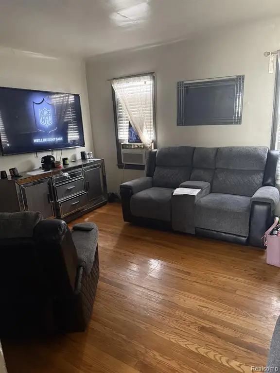 19315 Huntington, Detroit, MI 48219 - #3