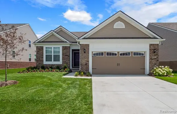 5621 Lewiston, Canton, MI 48188