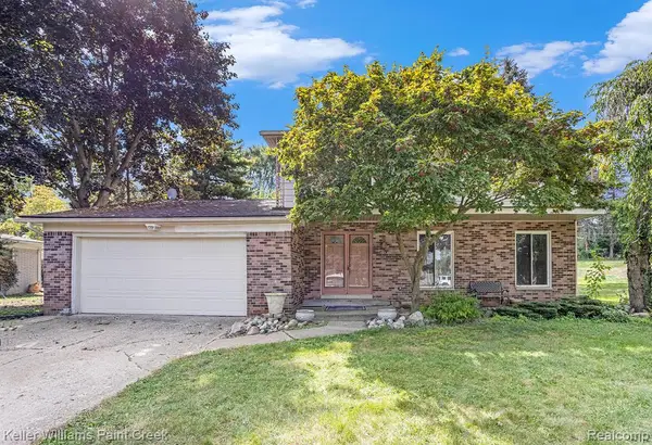 121 Allen Lake, White Lake, MI 48386