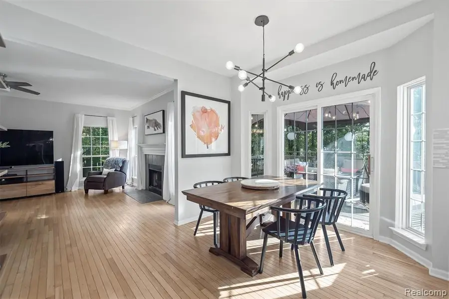 2360 Glenwood, Commerce Township, MI  - Image #3