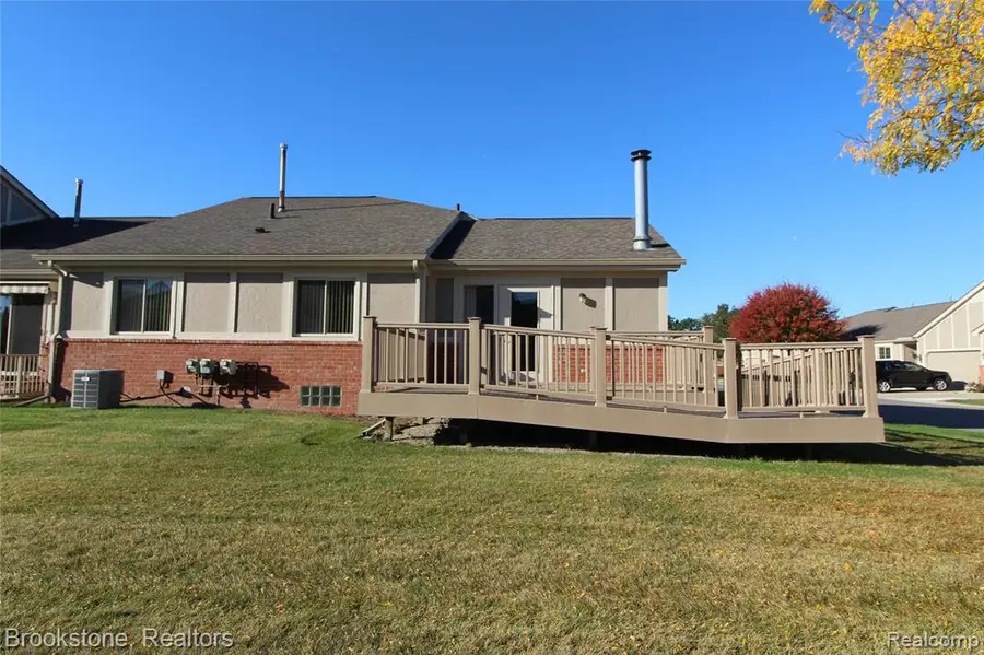 42266 Brookview #1, Clinton Township, MI  - Image #3