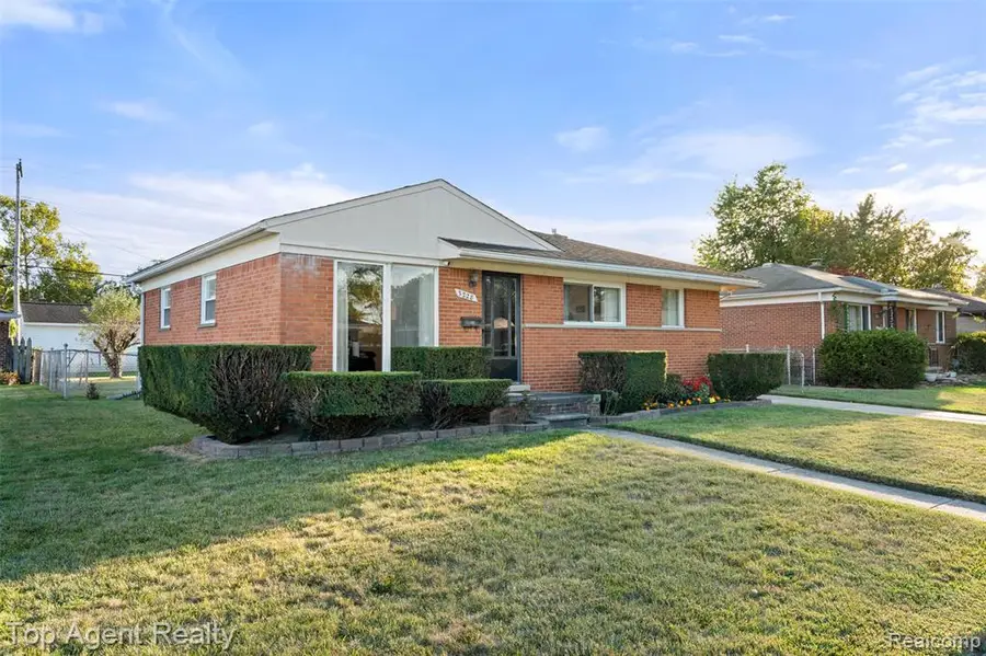 3228 Rome, Warren, MI  - Image #3