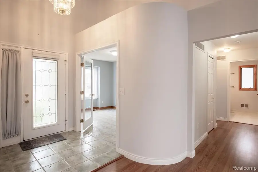 54676 Carnation, Macomb, MI  - Image #3