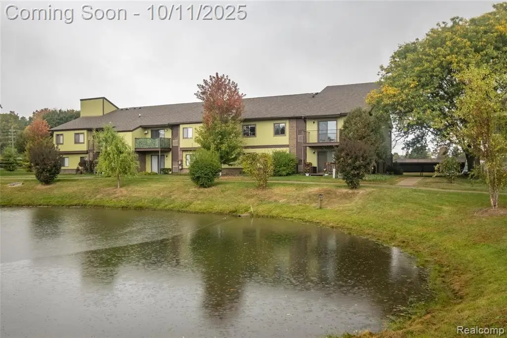 1481 E Chateau Vert, Ypsilanti, MI  - Image #1