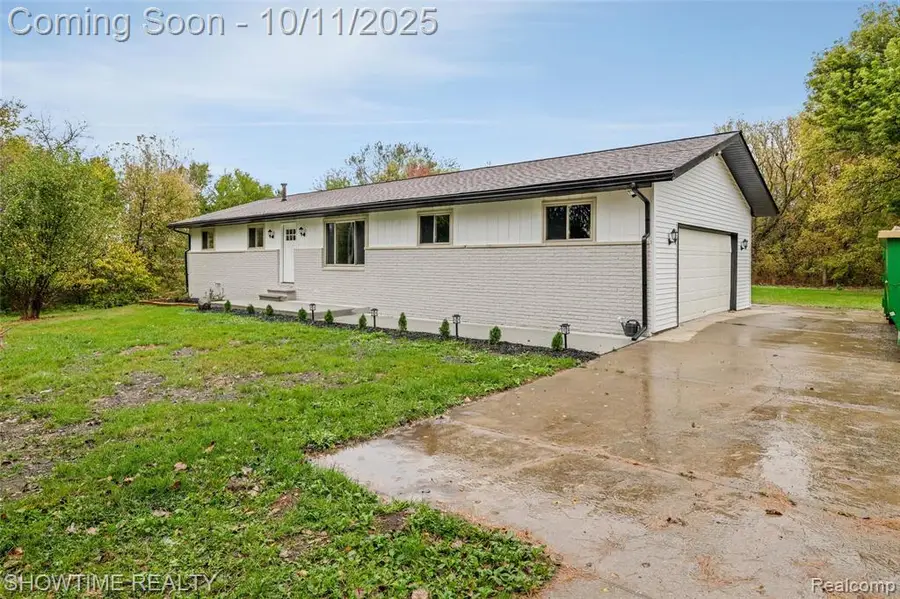 2305 S Fairgrounds, Imlay City, MI  - Image #2