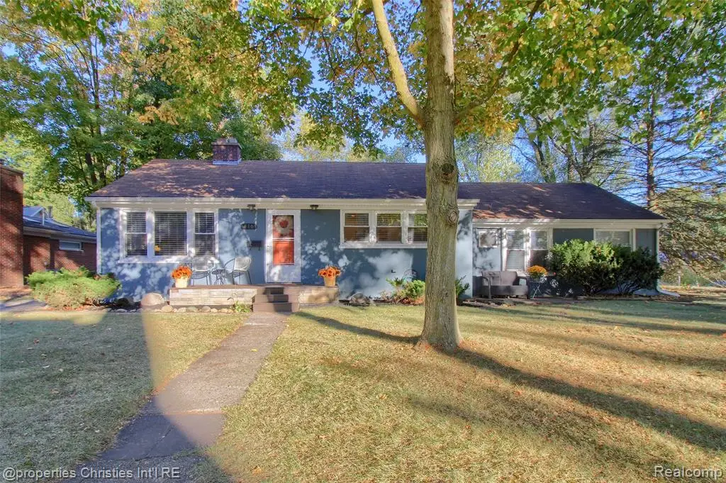 816 Carpenter, Northville, MI  - Image #1