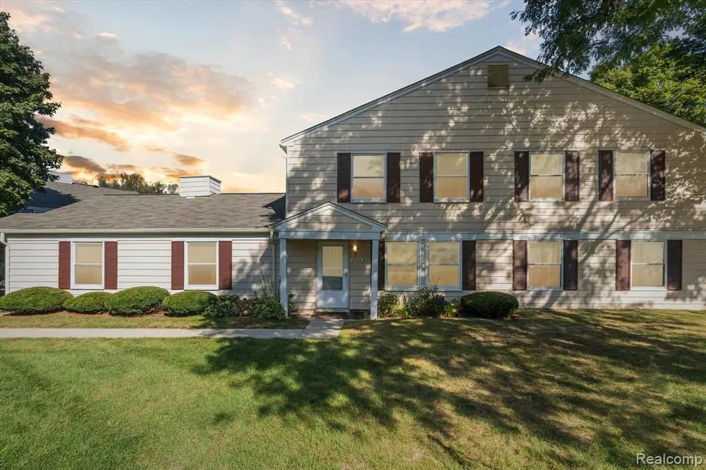 3085 Oakridge, Lake Orion, MI  - Image #1