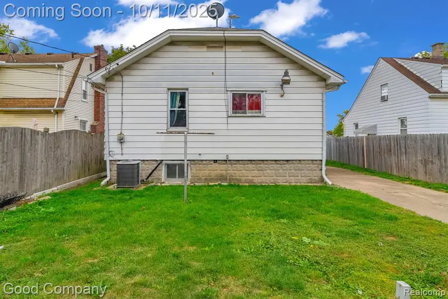 8459 Timken, Warren, MI 48089 - #2