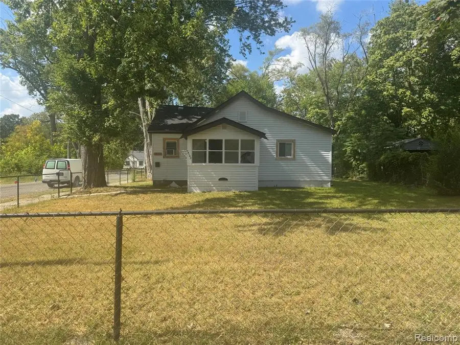 18103 Kentfield, Detroit, MI  - Image #2