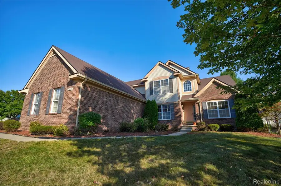 805 Columbia, Flint, MI  - Image #3