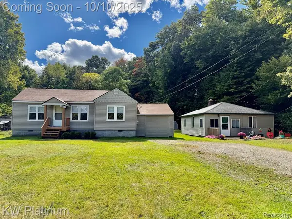 6493 Benoit, Clay, MI 48001