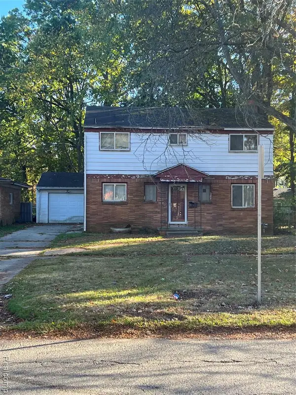 1209 W Mcclellan, Flint, MI 