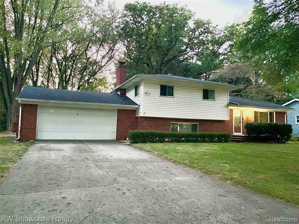 1249 Woodlow, Waterford, MI  - Image #1