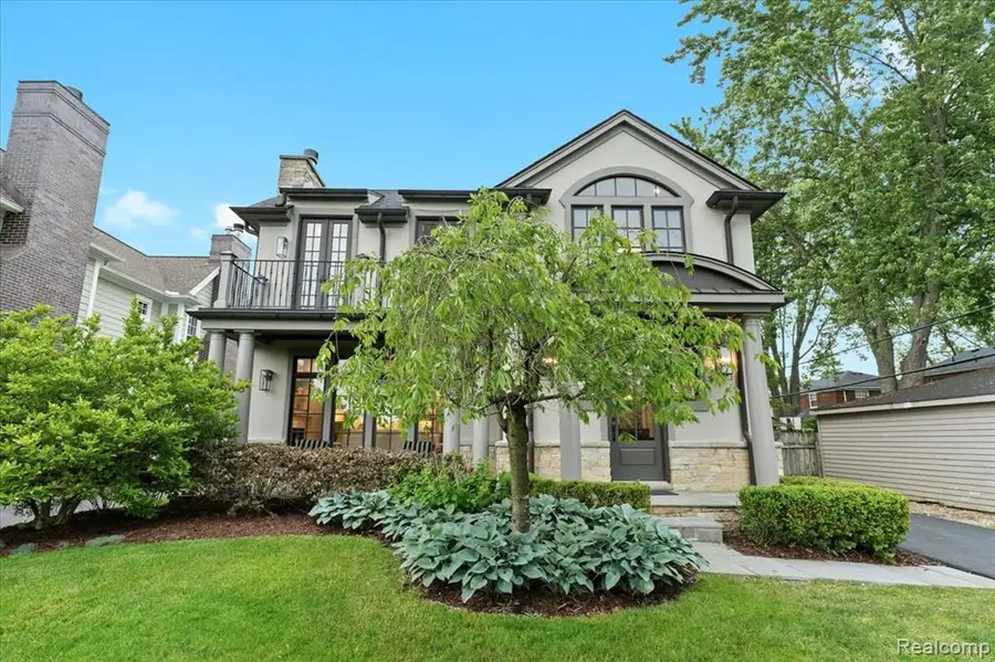 1897 Norfolk, Birmingham, MI  - Image #3