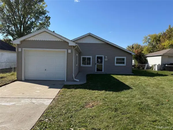 30061 Park, Roseville, MI 48066