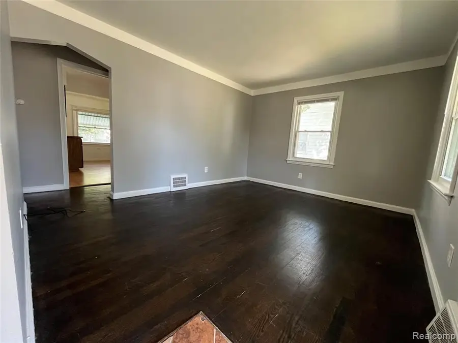 22495 Tuscany, Eastpointe, MI  - Image #3