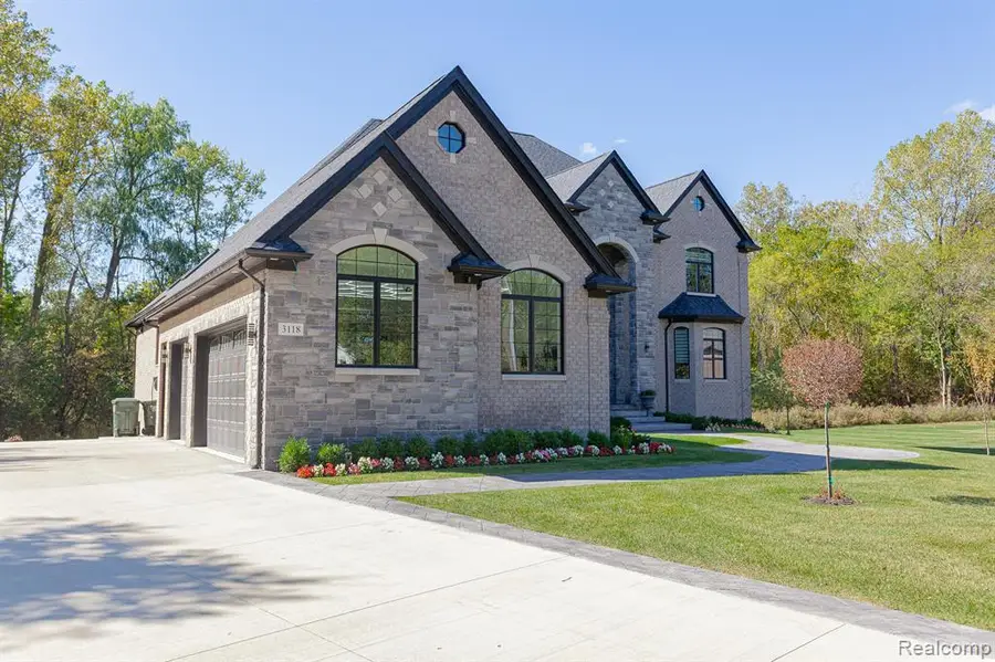 3118 Hickory Lawn, Rochester Hills, MI 48307 - #3