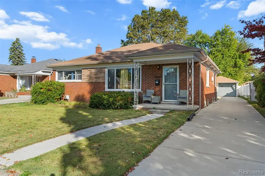 13340 Dartmouth, Oak Park, MI  - #2