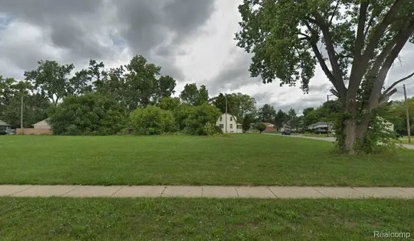 28222 Carlysle, Inkster, MI 48141