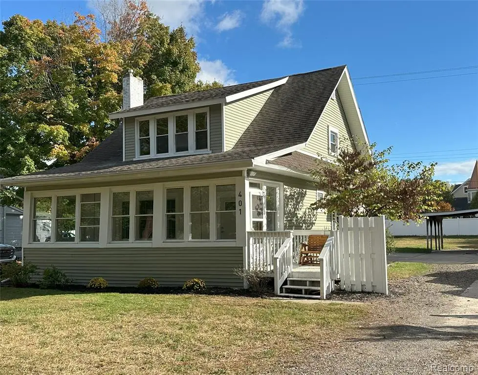 401 W Broad, Linden, MI  - Image #1