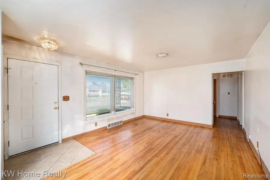 4971 Julius, Westland, MI  - Image #3