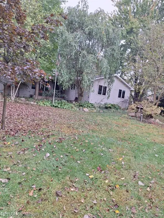 10209 Sargent, Fowlerville, MI 48836