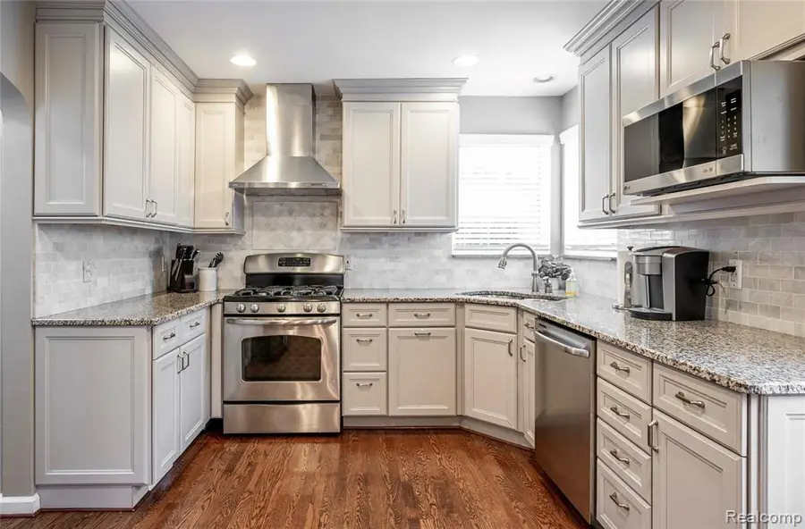 4121 Arlington, Royal Oak, MI  - Image #3