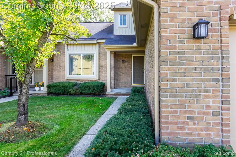 535 Tennyson, Rochester Hills, MI  - Image #3