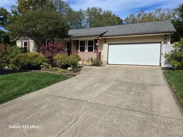 7098 Saint Charles, Kalamazoo, MI 