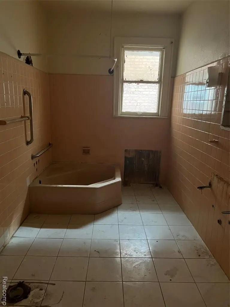 2237 W Grand Blvd, Detroit, MI  - Image #2