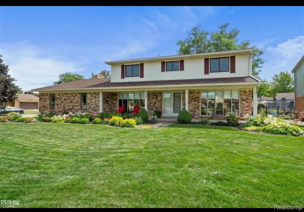 16136 Amore, Clinton Township, MI  - #1