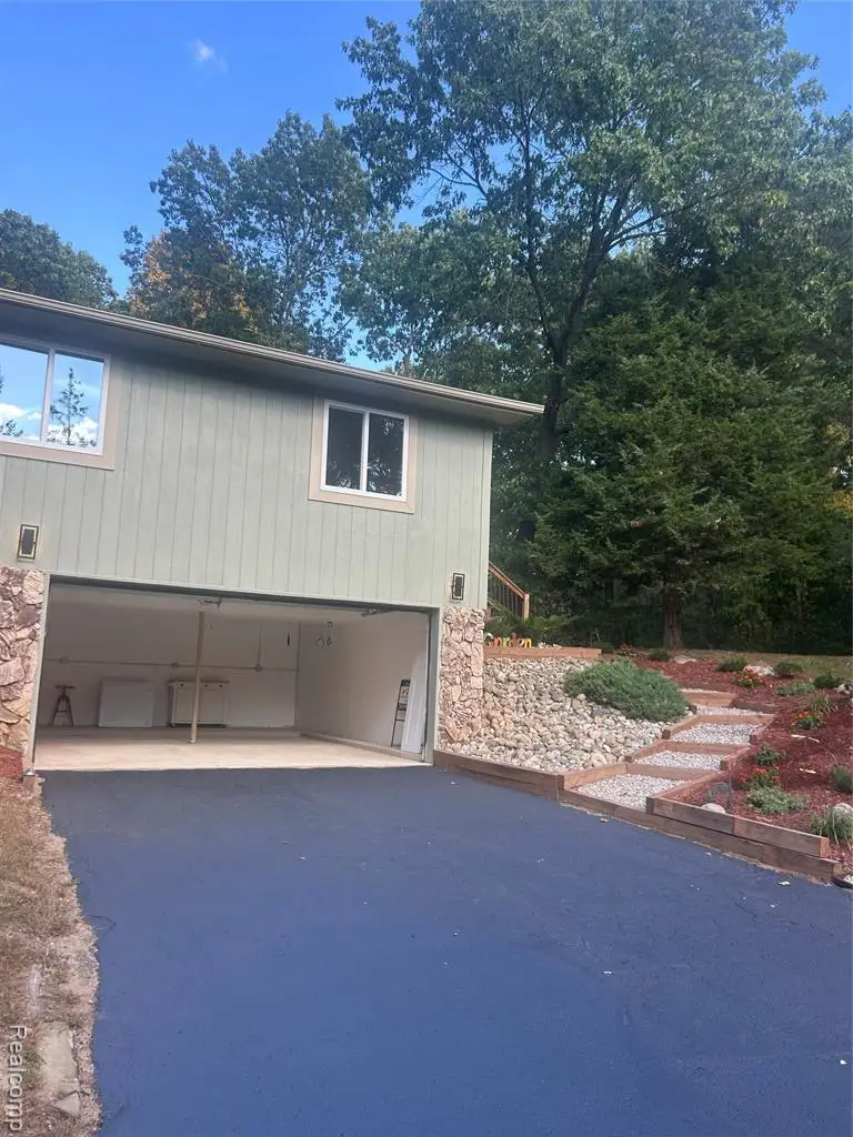 1820 Ridge, White Lake, MI  - Image #3