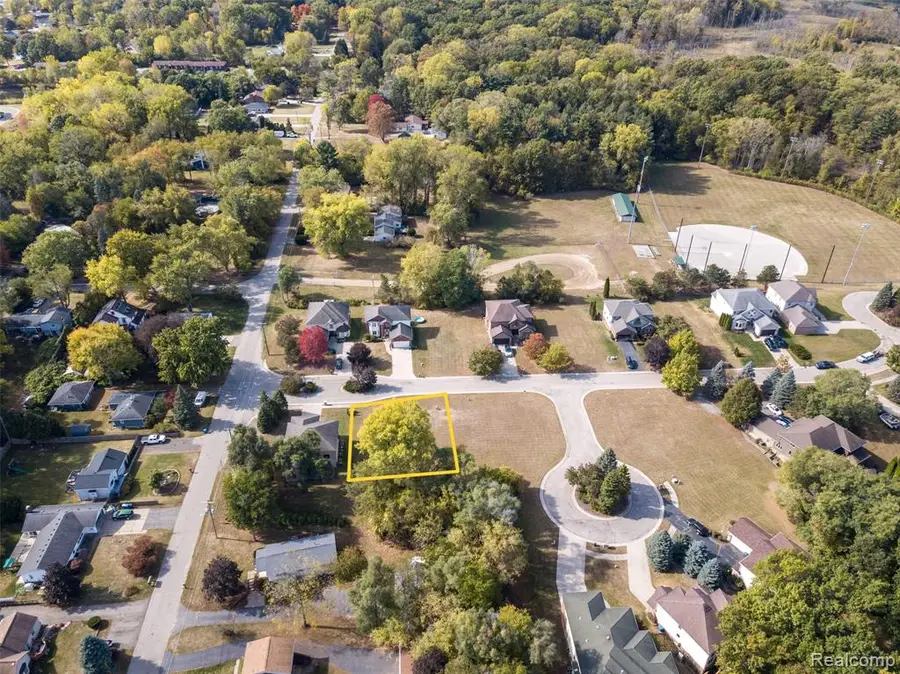 256 Madeleine, Waterford, MI 48328 - #3