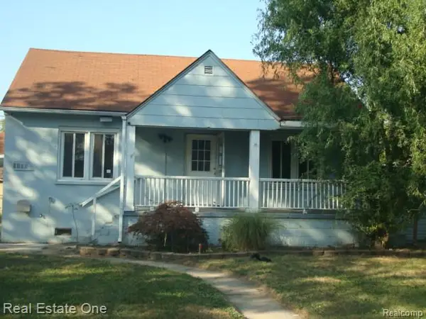 8405 Jackson, Warren, MI 