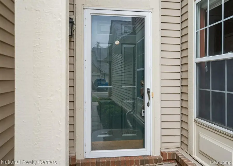 1752 Thistle, Canton, MI  - Image #3