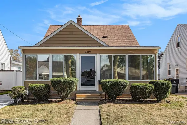 2419 15th, Wyandotte, MI 