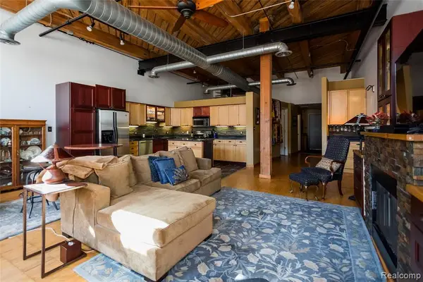 200 River Place #32, Detroit, MI 48207