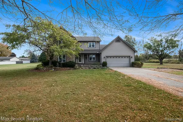 5031 Belsay, Grand Blanc, MI 