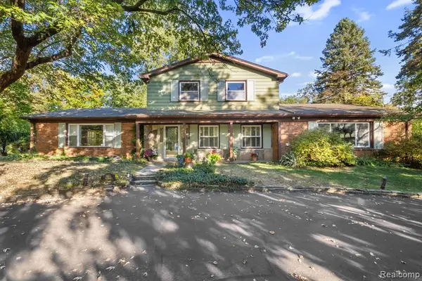 6950 Killarney, Troy, MI 